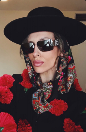 Canotiera Neagra Handmade cu bentita detasabila si Lant [7]