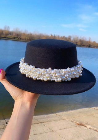 Palarii Dama - Canotiera Neagra Handmade cu bentita detasabila cu perle