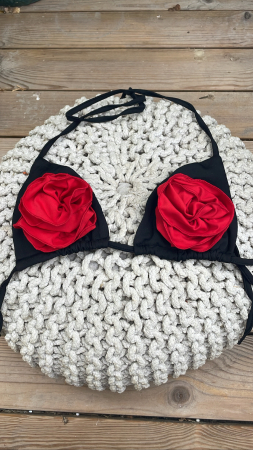 Costum de baie in doua piese Negru cu flori [10]