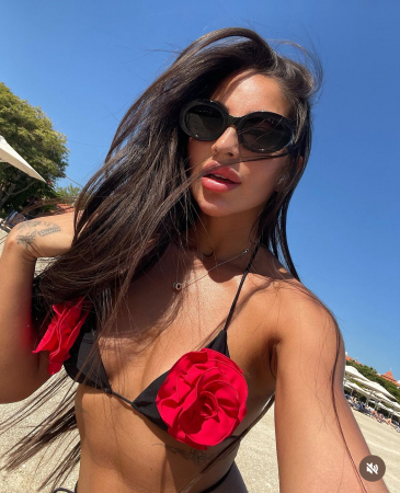 Costum de baie in doua piese Negru cu flori [20]
