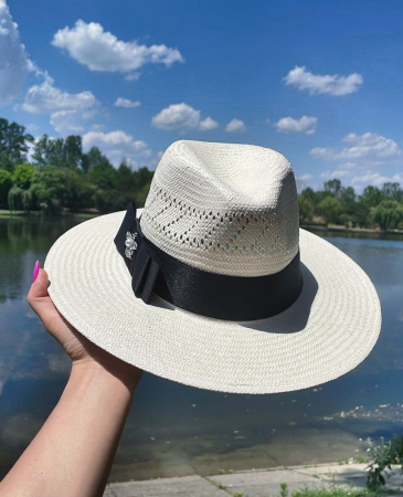 Palarii de plaja - Palarie alba Handmade Unisex din paie cu bentita si accesoriu la alegere