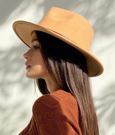 Palarie Bej Handmade cu Lant detasabil cu perle si franjuri [10]