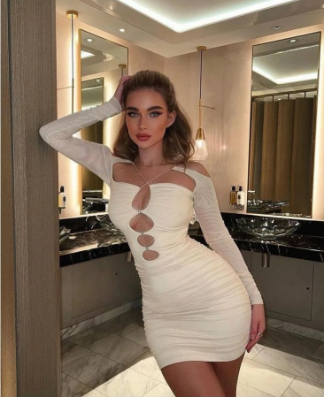 Rochie crem cu cristale [4]