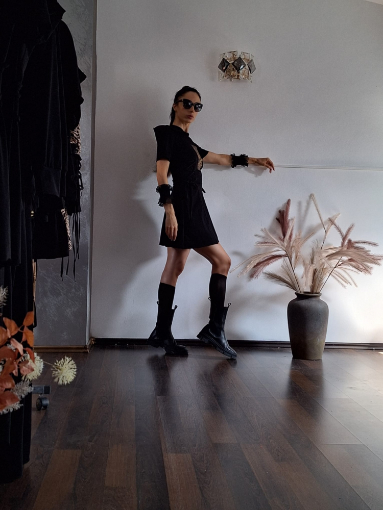 Rochie Urbană „Noir Rebel” [2]