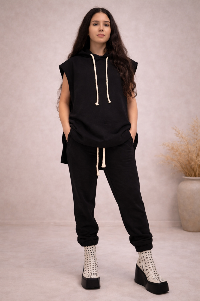 Set dama negru casual cu vesta hoodie si pantaloni jogger – vedere completa [2]