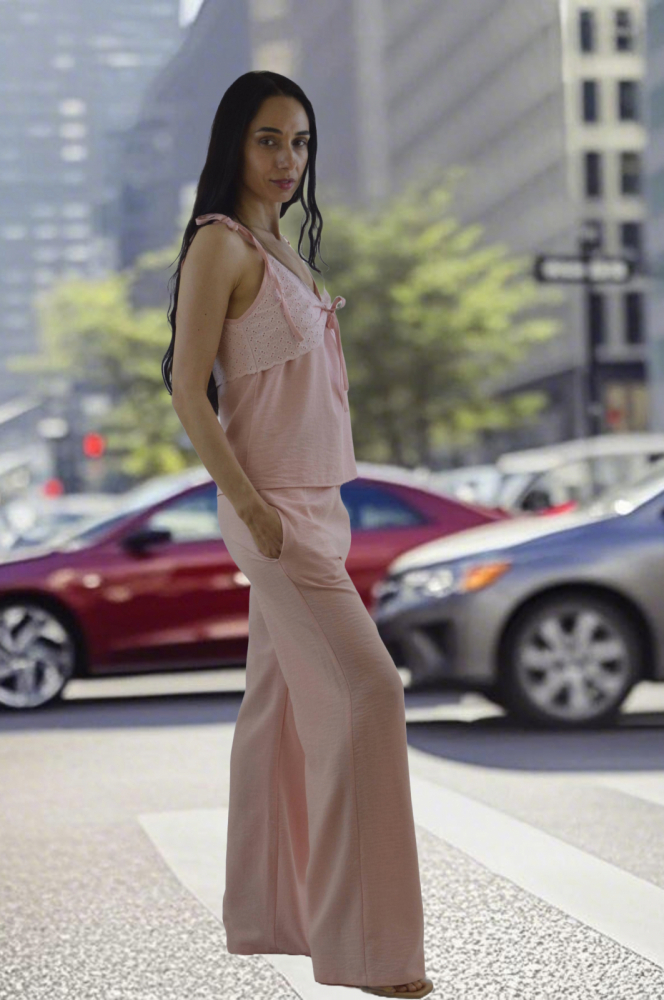 Set „Pink Harmony” – Top cu Broderie și Pantaloni Lejeri, Fabricat în România [5]