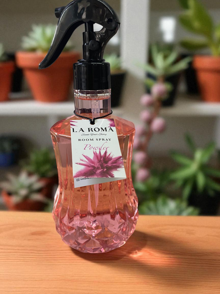 Spray Cameră La Roma Powder 500ml – Parfum Pudrat Elegant și Discret [1]
