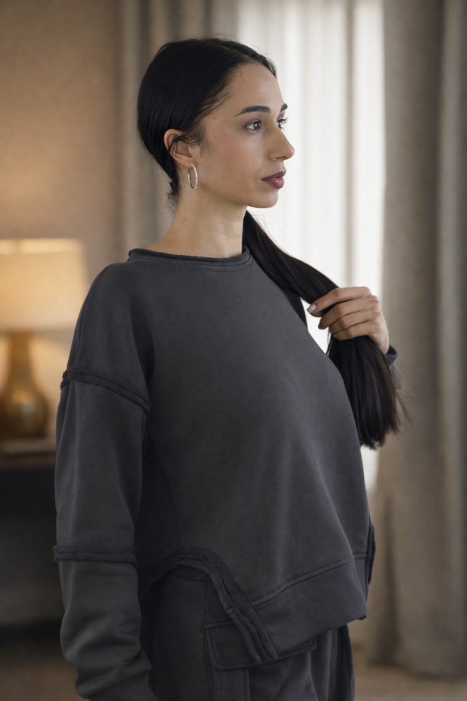 Trening dama negru – Set casual modern cu pantaloni evazati [4]