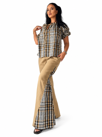 Imbracaminte dama - Set dama bej cu bluza in carouri si pantaloni evazati