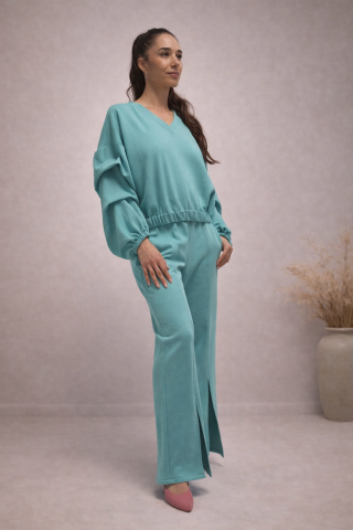 Imbracaminte dama - Set dama turcoaz elegant cu pantaloni evazati si slit frontal – vedere completa