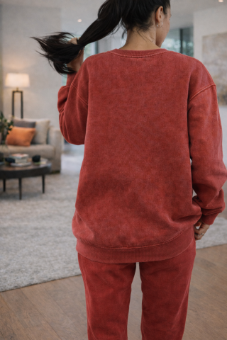 Trening dama rosu casual – Set modern cu bluza oversized [3]