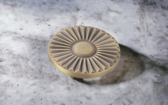 Buton pentru mobila Alper, finisaj alama antichizata periata CB, 16 mm [3]