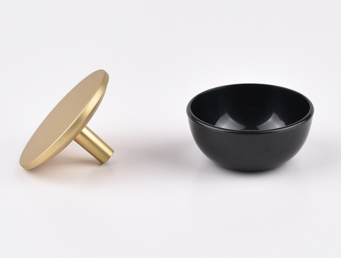 Buton pentru mobila Colin, finisaj alama satin CB, Ø 50 mm [2]