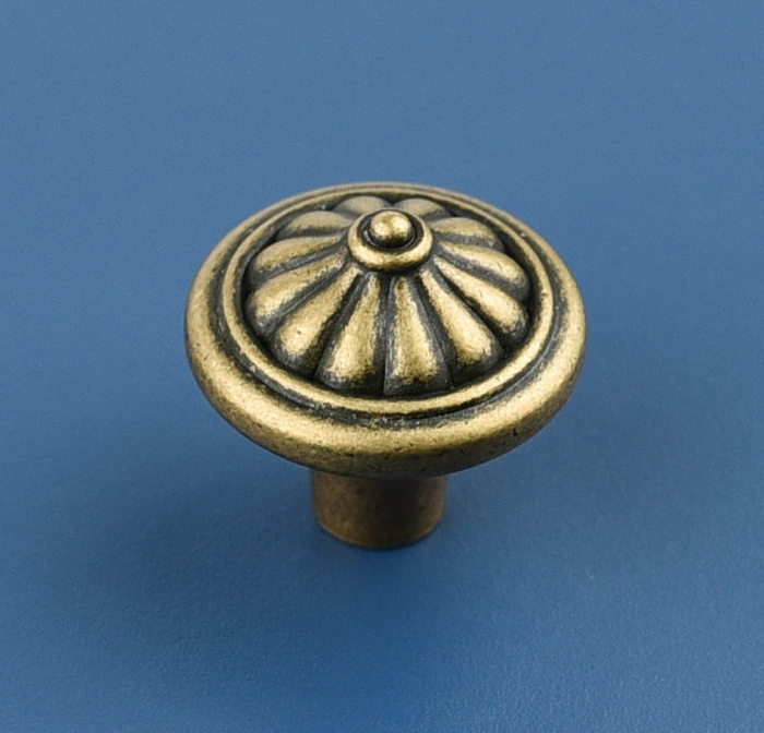 Buton pentru mobila Gavin, finisaj alama antichizata CB, 25 mm [5]