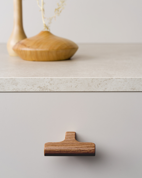 Buton pentru mobila Hinoki Wood, finisaj nuc, 60x36.7 mm [3]