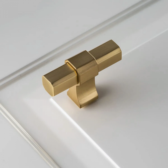 Buton pentru mobila Imperial, finisaj auriu periat GT, 50x16x34 mm [2]