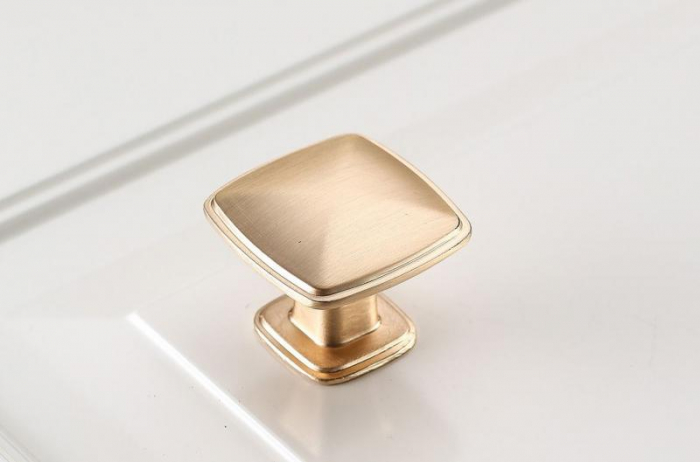 Buton pentru mobila Point, finisaj auriu periat GT, 30x30 mm [2]