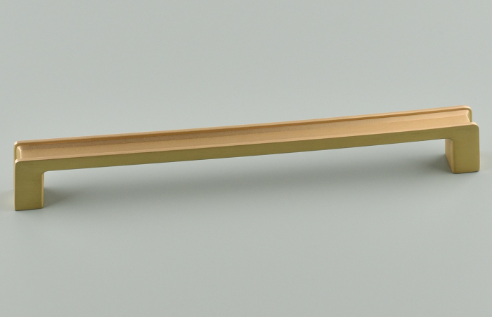 Maner pentru mobila Aron, finisaj alama satin CB, 192 mm [5]