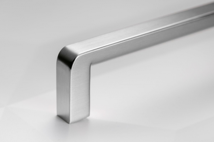 Maner pentru mobila Bagio, finisaj otel periat GT, L:136 mm [5]