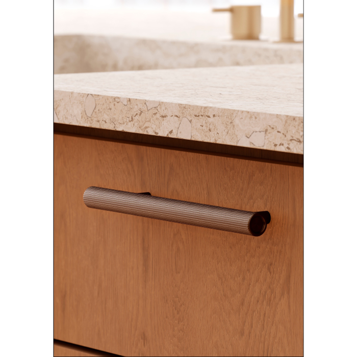 Maner pentru mobila Boto, finisaj bronz periat, L:386 mm [4]