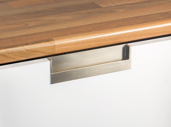 Maner pentru mobila Flat, finisaj nichel periat, L:174.8 mm [3]