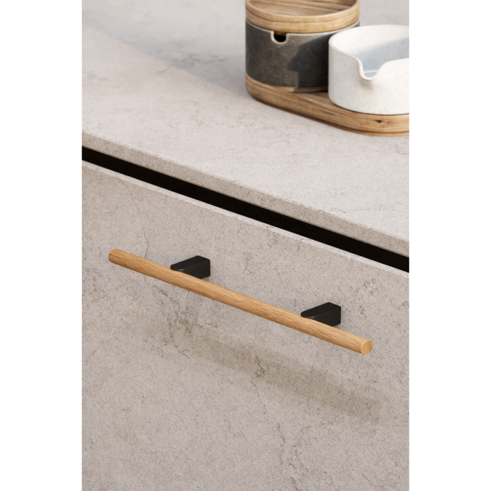 Maner pentru mobila Kumo Wood, finisaj stejar / negru titan, L:248 mm [4]