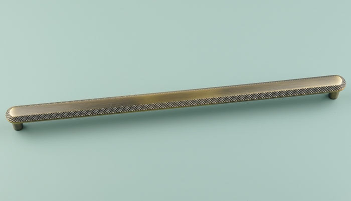 Maner pentru mobila Nola, finisaj alama antichizata periata CB, 320 mm [5]