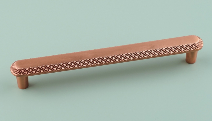 Maner pentru mobila Nola, finisaj cupru satin periat CB, 160 mm [5]