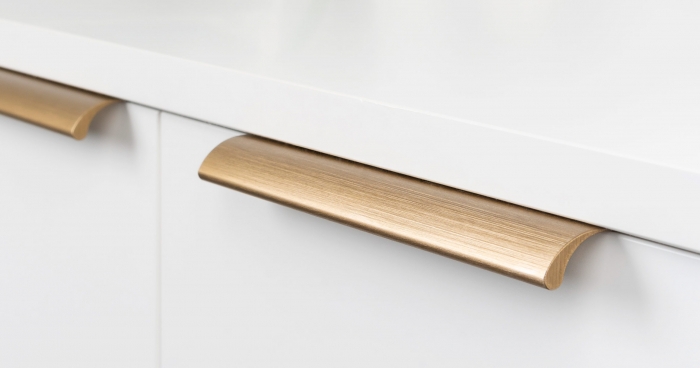 Maner pentru mobila Ona Long, finisaj alama shadow periata, L 1100 mm [2]