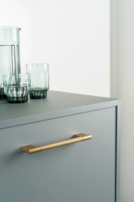 Maner pentru mobila Point Viefe, finisaj alama cava periata, L:356 mm [4]