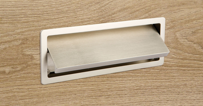 Maner pentru mobila cu clapeta Raso, finisaj nichel periat, L:152.5 mm [2]