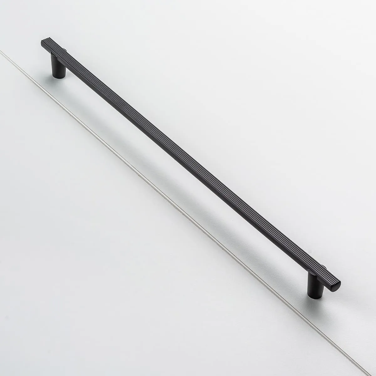 Maner pentru mobila Ray GT, finisaj negru mat GT, L:168 mm [4]
