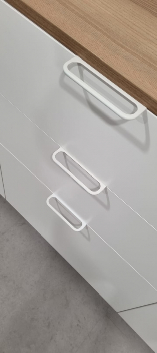 Maner pentru mobila Rim, finisaj alb mat, L 120 mm [5]