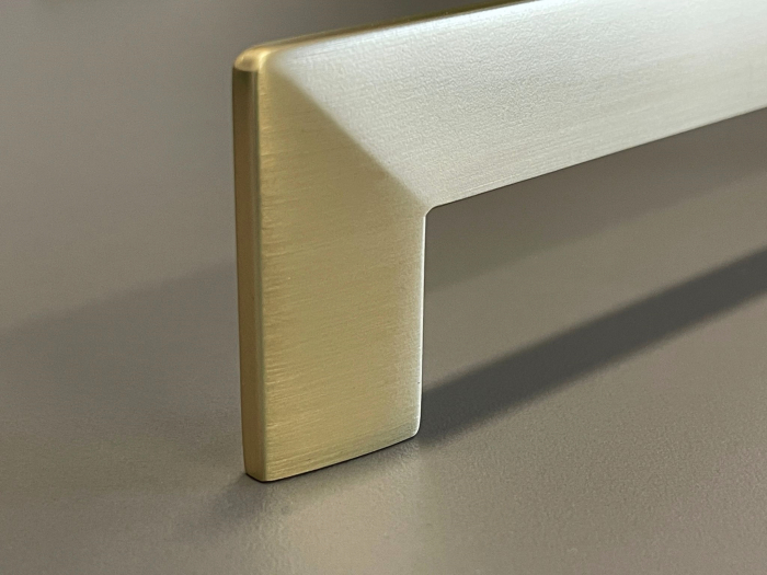 Maner pentru mobila Travis, finisaj alama periata, L:150 mm [3]