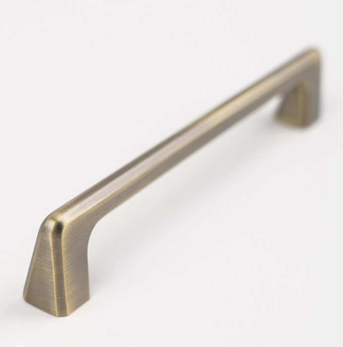 Maner pentru mobila Vera, finisaj alama antichizata periata CB, 160 mm [3]