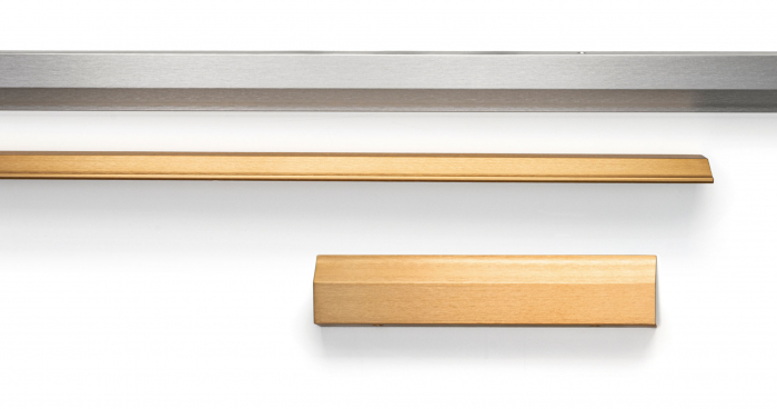 Maner pentru mobila Wing, finisaj alama cava periata, L:1200 mm [8]