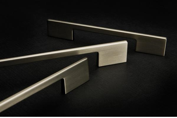 Maner pentru mobilier Dino, nichel periat, L:156 mm [4]