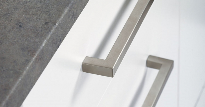 Maner pentru mobilier U, nichel periat, L: 200,5 mm [2]