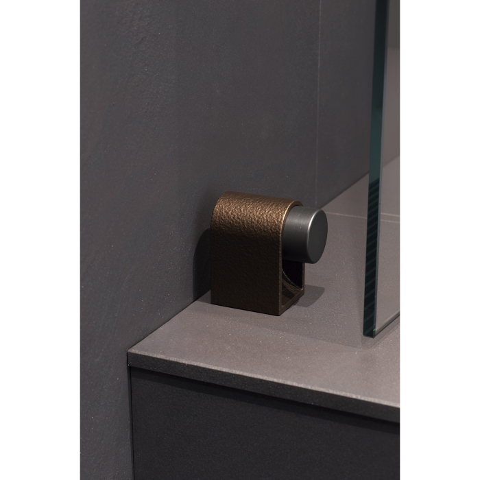Opritor pentru usa Casey, finisaj maro metalic texturat/negru mat, 47x30 mm [4]