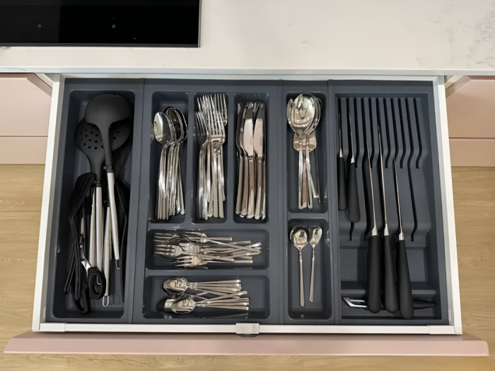 Suport modular organizare tacamuri, cu un compartiment, antracit, 107x480 mm [6]