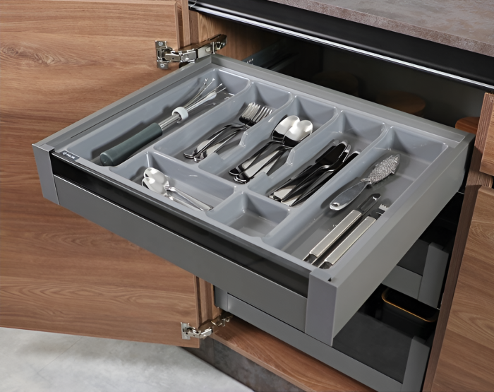Suport organizare tacamuri Uni, gri metalizat, pentru latime exterioara corp 700 mm, montabil in sertar de bucatarie, 630x430 mm [3]