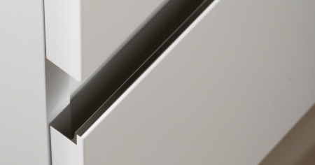 Moderne - Maner pentru mobila Grada, finisaj negru mat, L:597 mm