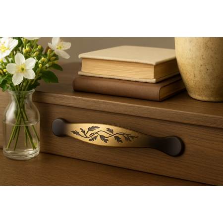 Maner pentru mobila Provence, finisaj alama rustica periata, L:154 mm [3]