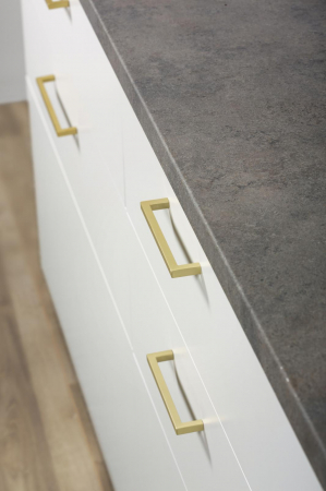Maner pentru mobilier U, alama periata, L: 200,5 mm [1]