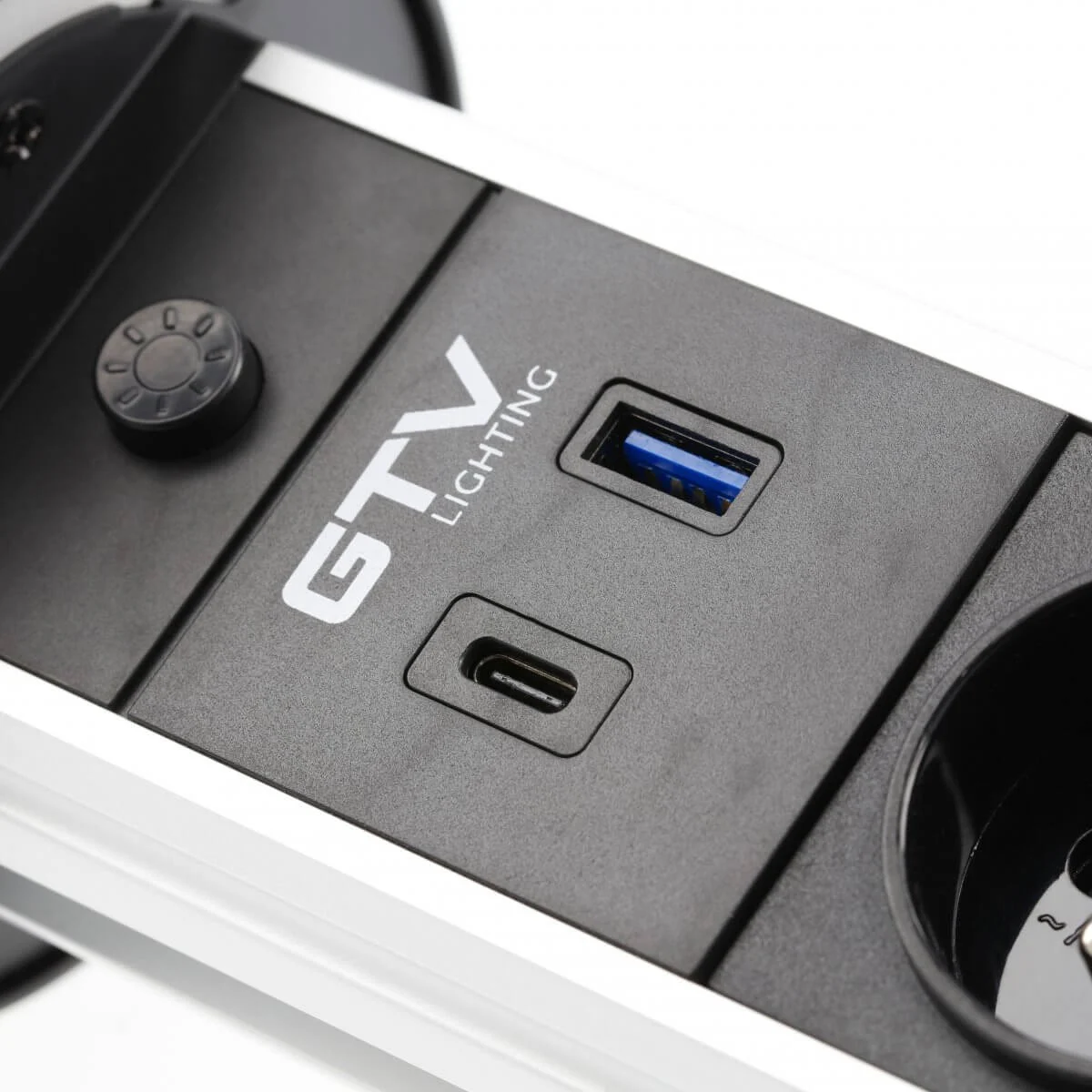 Priză încorporabilă în blat Camino GTV, încărcător wireless 10W, 2 prize Schuko, USB A + C, negru, D:80 mm [2]