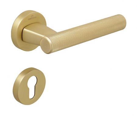 Manere usa cu cilindru - Set maner usa cu cilindru Fugi Knurling, cu rozeta rotunda, finisaj alama satin CB
