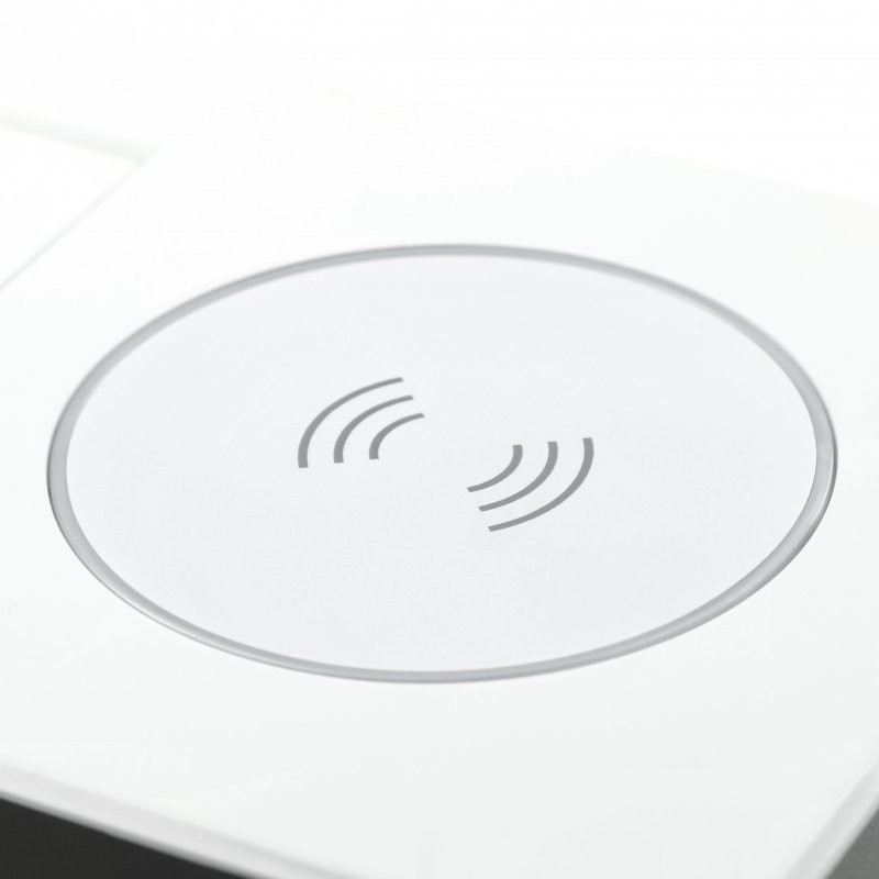 Priză încorporabilă în blat GTV Avaro Plus, încărcător wireless 5W, 1 priză Schuko, USB A + C, alb [5]