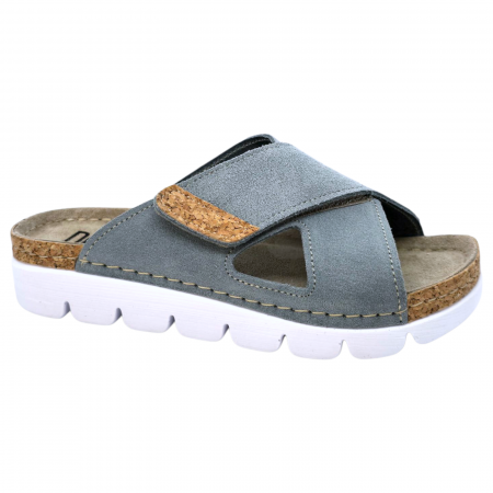 NYÁRI NŐI LÁBBELI KOLLEKCIÓ - 9019 -es női Dr Feet bőr papucs - világos kék