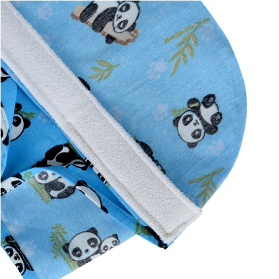 Boneta albastra cu panda [2]