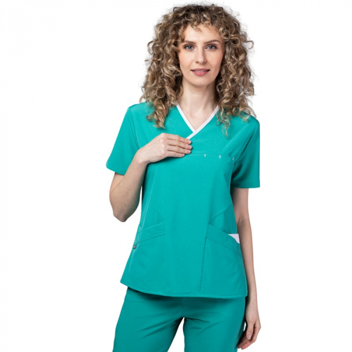 Costum medical Onyx dama - verde cu paspol alb [1]